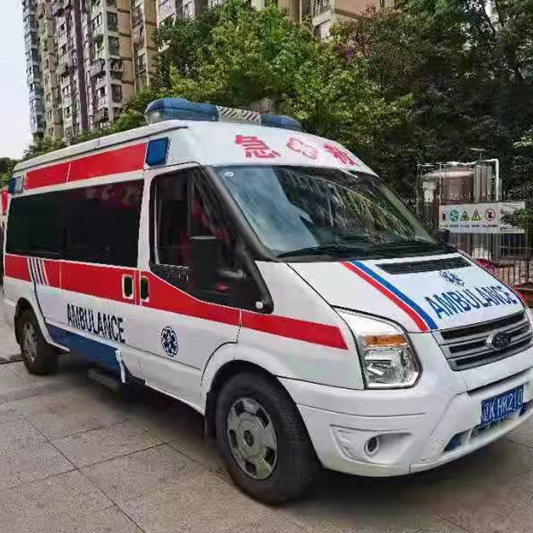 王屋镇长途救护车护送病人返乡
