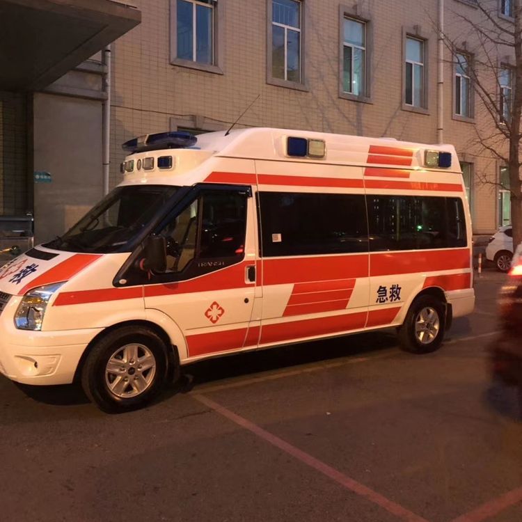 王屋镇夜间租赁救护车护送病人转院：安全转运的 8 大核心注意事项